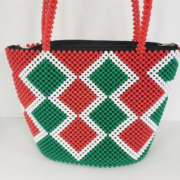 Handmade Red Green White Diamond Pattern Plastic Beaded shoulder Bag - Picture 8 of 8